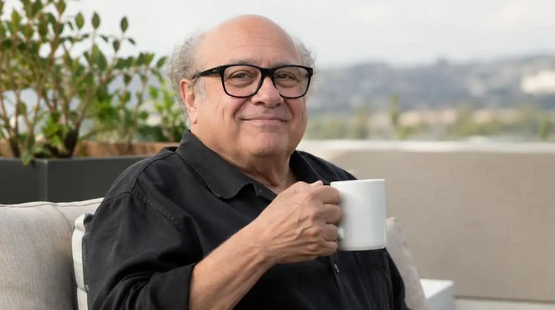 5 Financial Secrets of Danny DeVito: Spending, Investments, and Net Worth