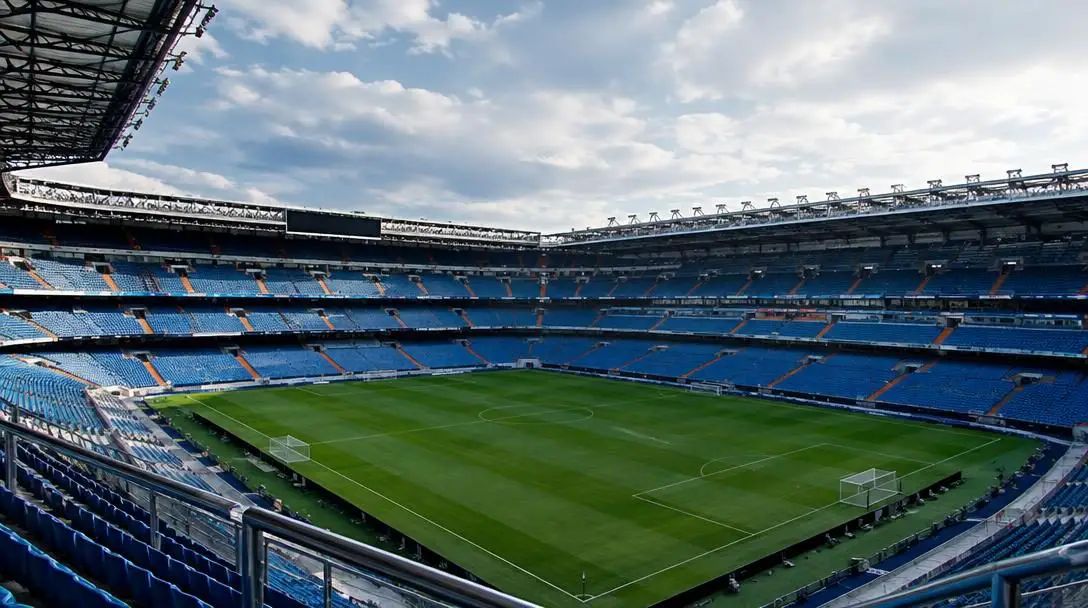 5 Most Insanely Run Football Clubs In The World