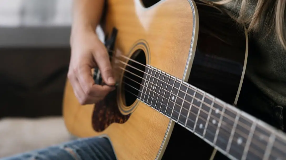 5 Weird Carrie Underwood Facts You’re Dying To Know
