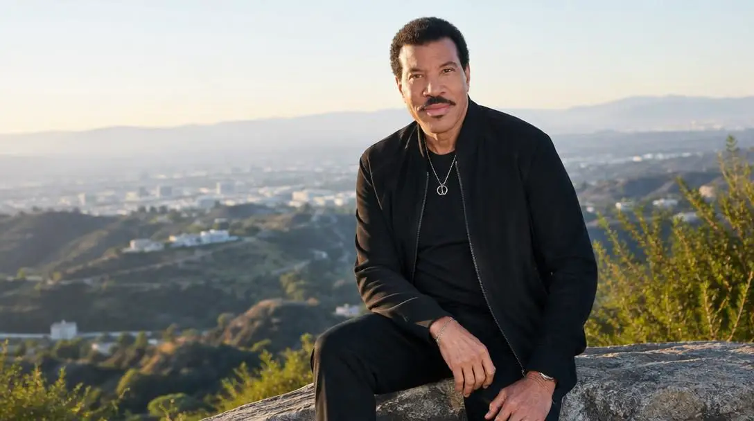 5 Weird Lionel Richie Facts You’re Dying To Know