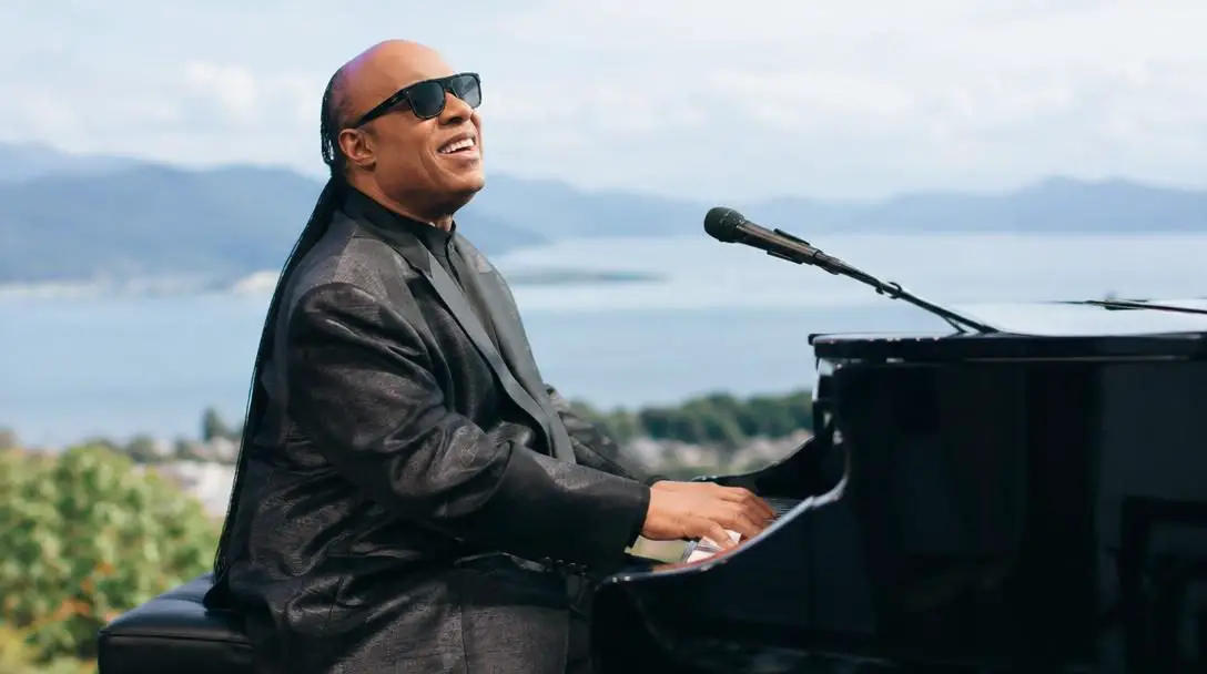 5 Weird Stevie Wonder Facts You’re Dying To Know