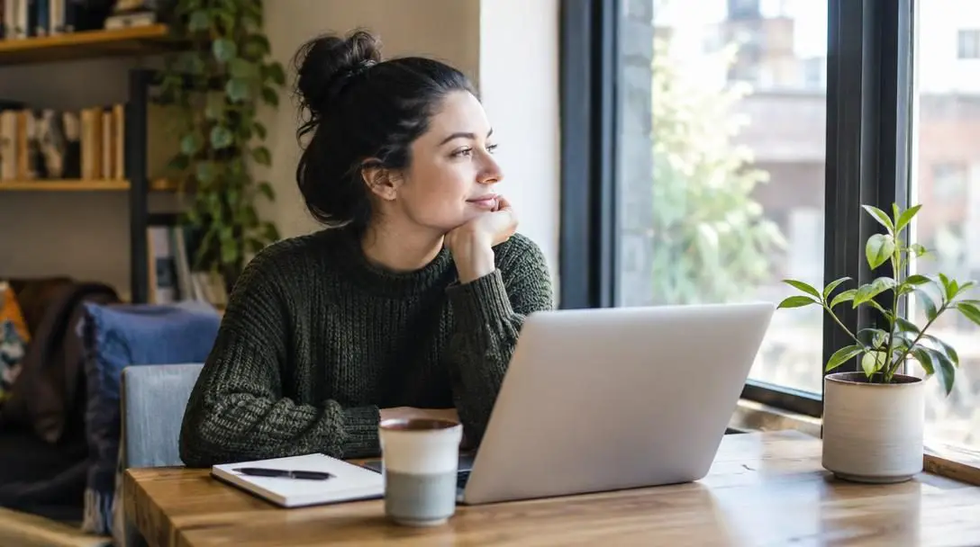 Life Hacks for Introverts: 5 Tips for Thriving in an Extroverted World