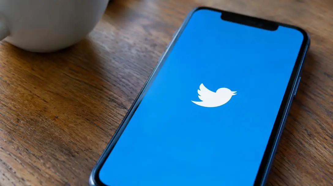 Top 5 Most Positive Twitter Personalities